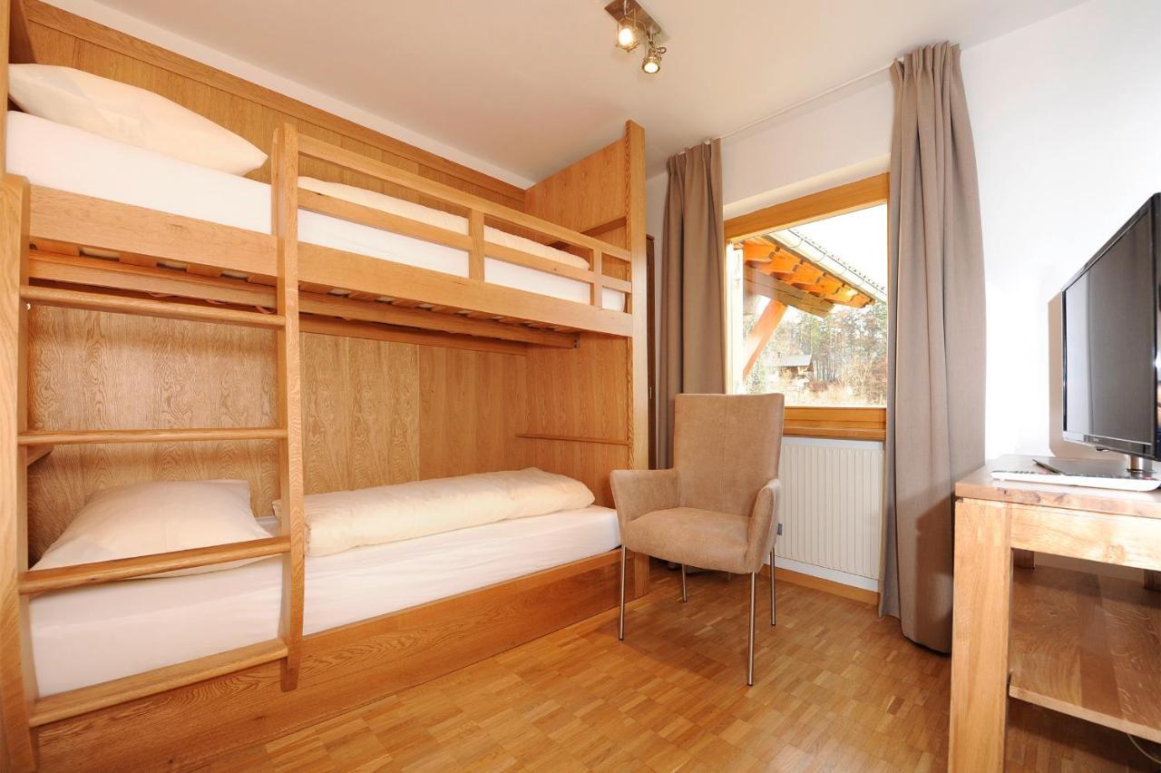 Haus Kleiner Turm Apartment Schruns ภายนอก รูปภาพ