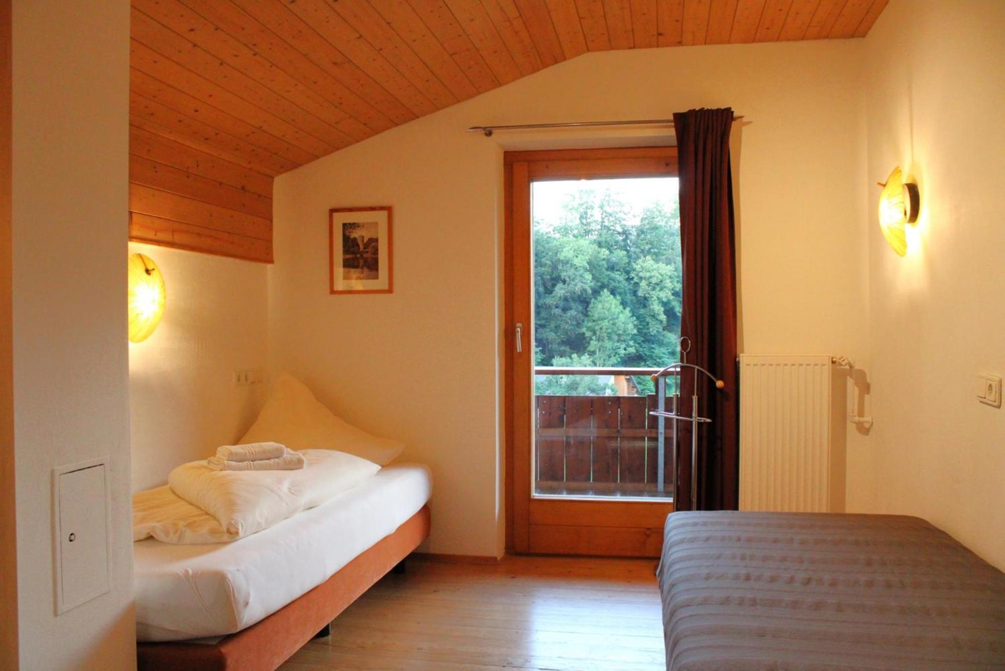 Haus Kleiner Turm Apartment Schruns ภายนอก รูปภาพ