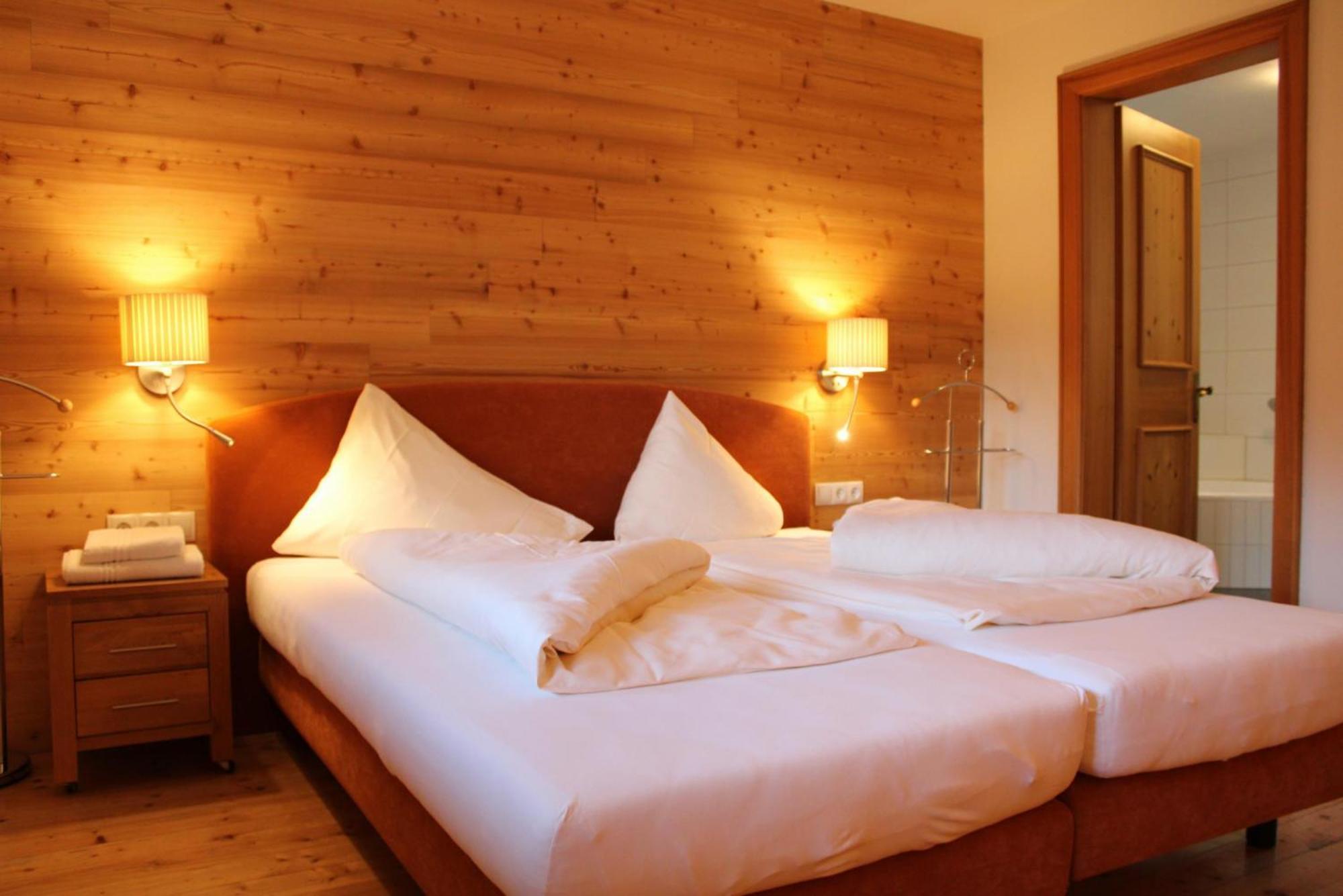 Haus Kleiner Turm Apartment Schruns ภายนอก รูปภาพ