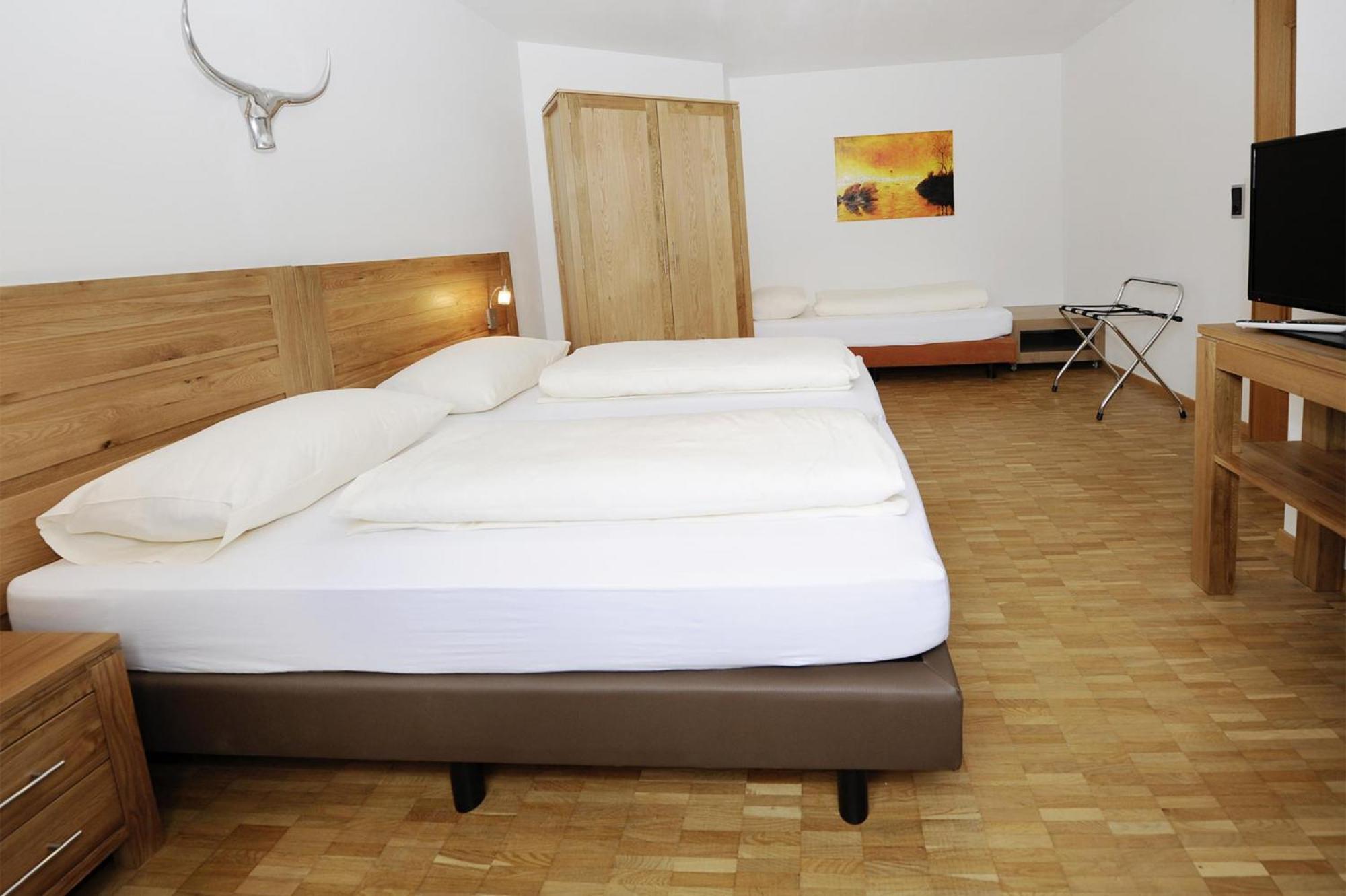 Haus Kleiner Turm Apartment Schruns ภายนอก รูปภาพ